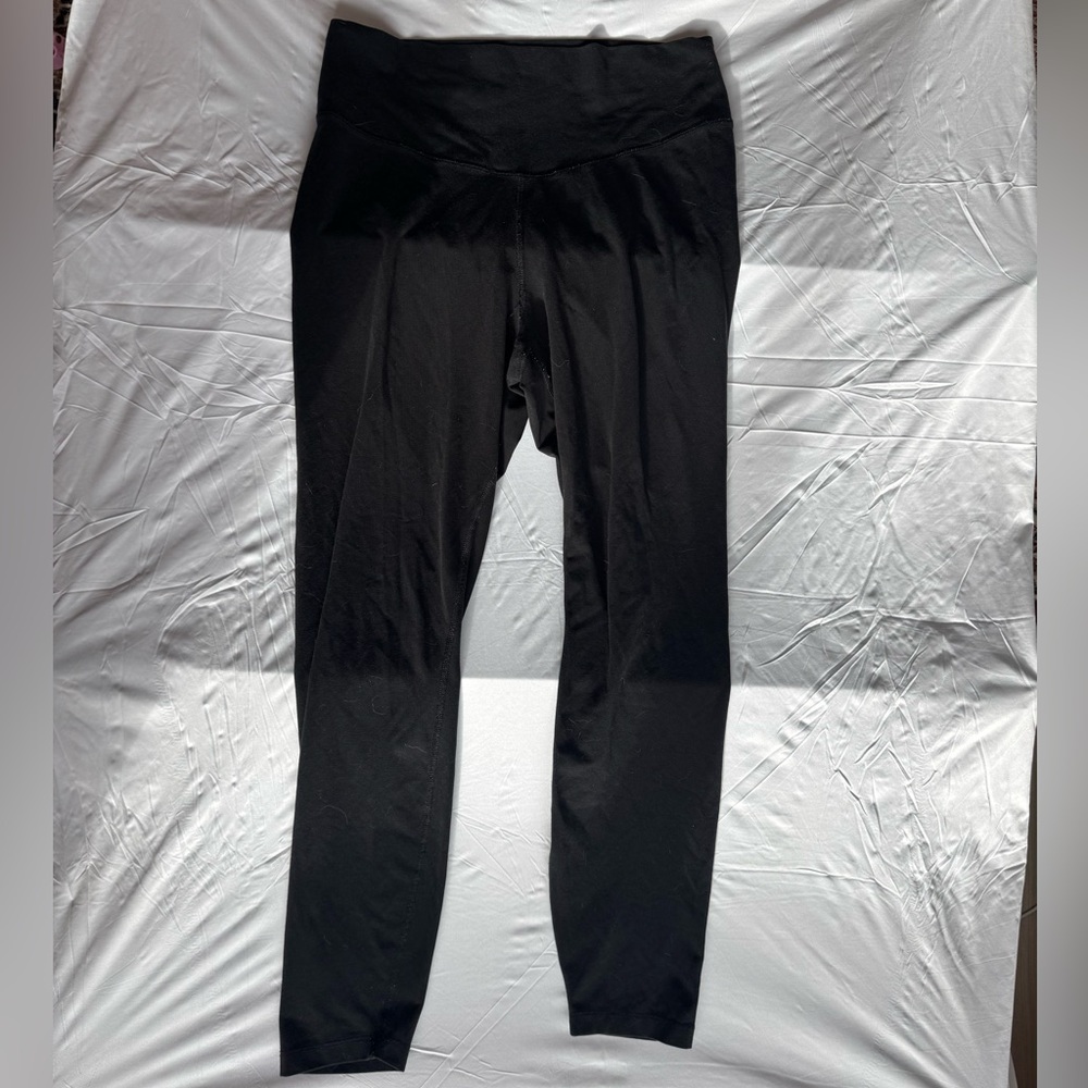 Old Navy Black Extra High-Rise Go Dry Leggings